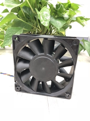 팬들을 냉각시키는 12V 마이닝 장비
